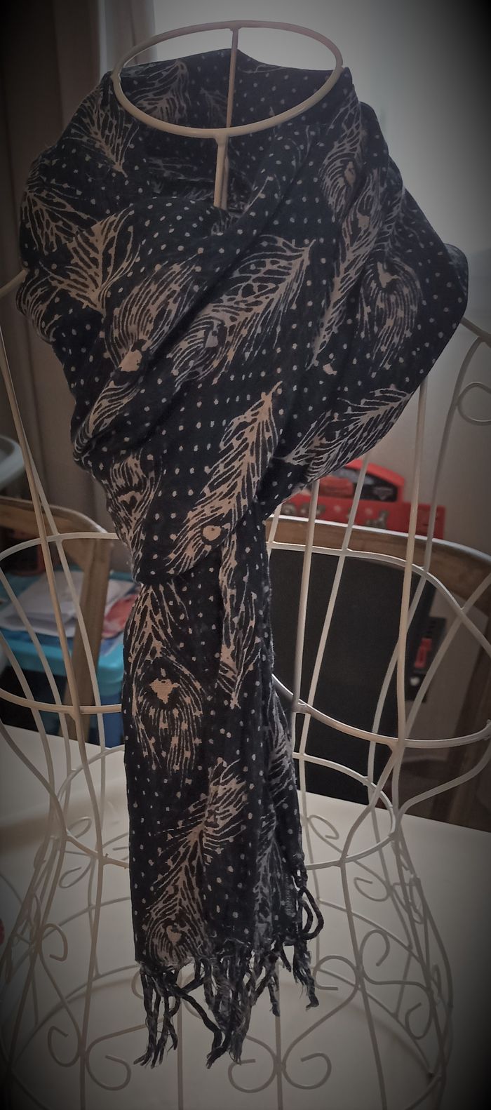 Écharpe légère et élégante motif Plume/Paon - photo numéro 2