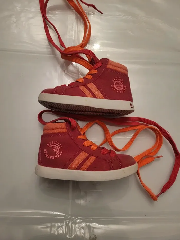 Baskets montantes taille 24 - photo numéro 2