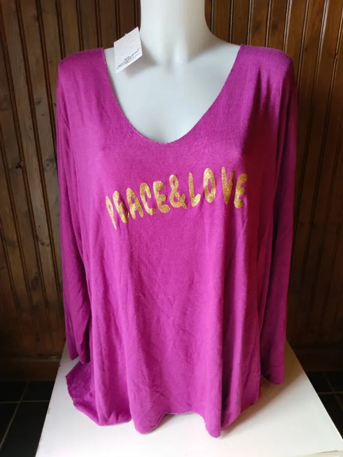 Magnifique pull ou sweat femme marque Piment rouge grande taille 54/56