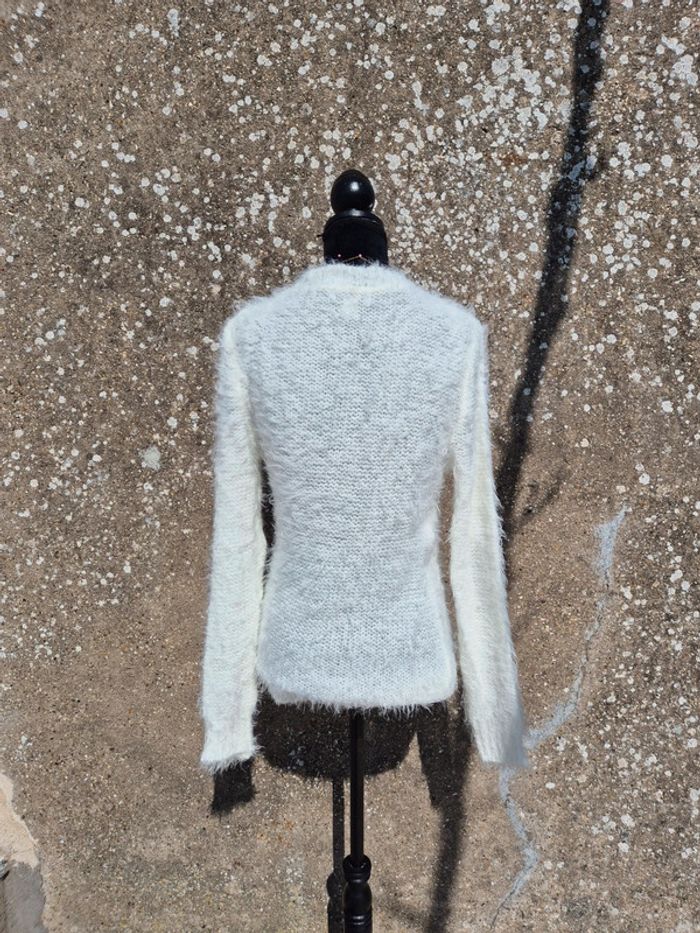 Pull neuf T.38/40 - photo numéro 2