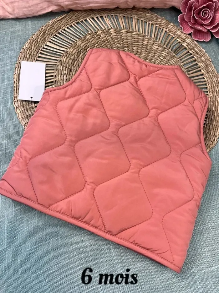 Veste sans manches taille 6 mois neuve - photo numéro 4