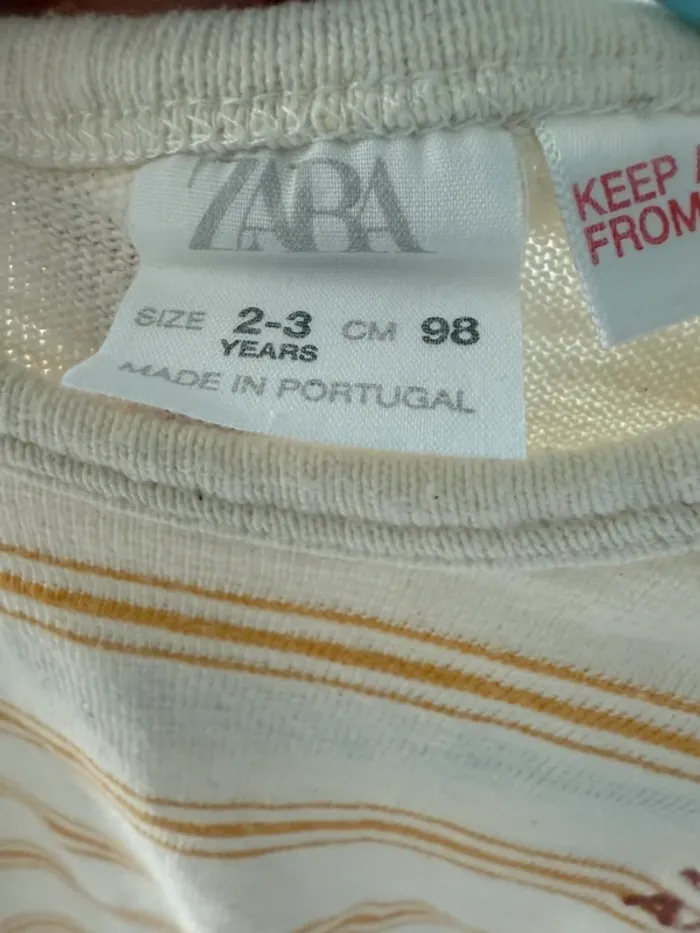 T-shirt manches longues Zara 2/4 ans 98 cm - photo numéro 3