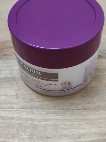 🦵 gommage corps 🧴gelée exfoliante corps 200 ml 👄