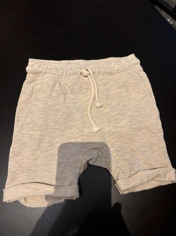 Pantalon court bébé