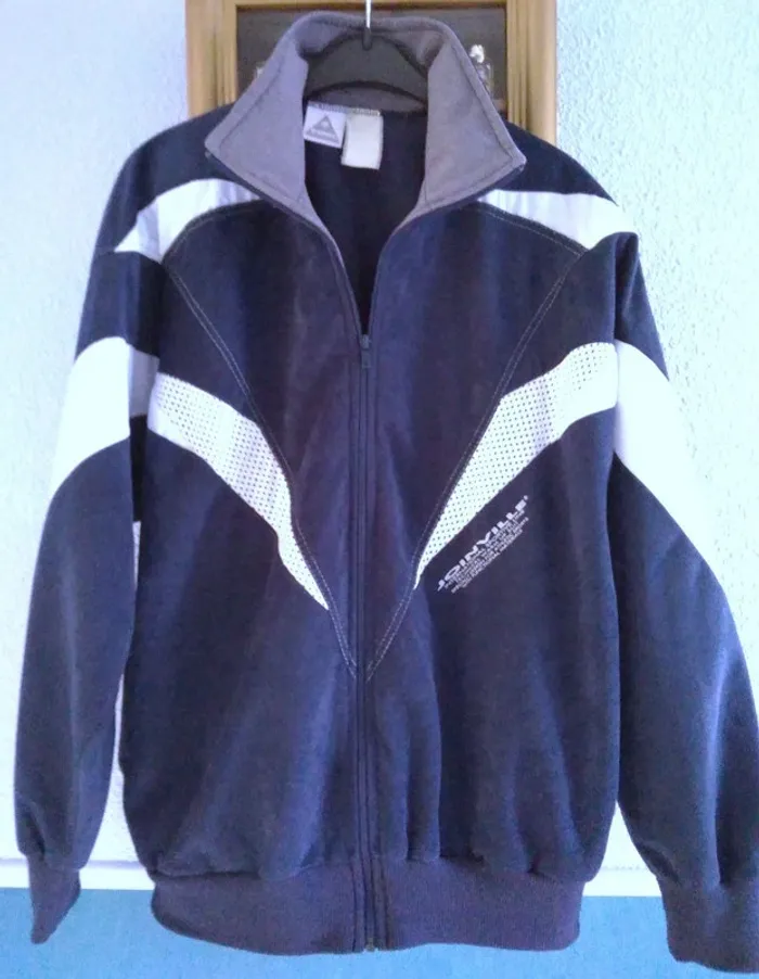 Ensemble jogging taille 162 Joinville - photo numéro 2