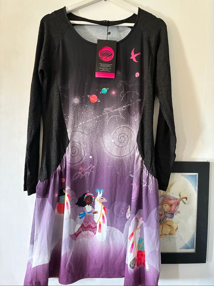 Robe Anatopik Gudrun Guanaco 44