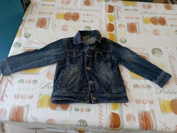Veste bleu en jean à boutons orchestra 5 ans 4€