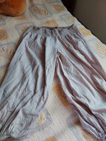 Magnifique pantacourt large et élastique