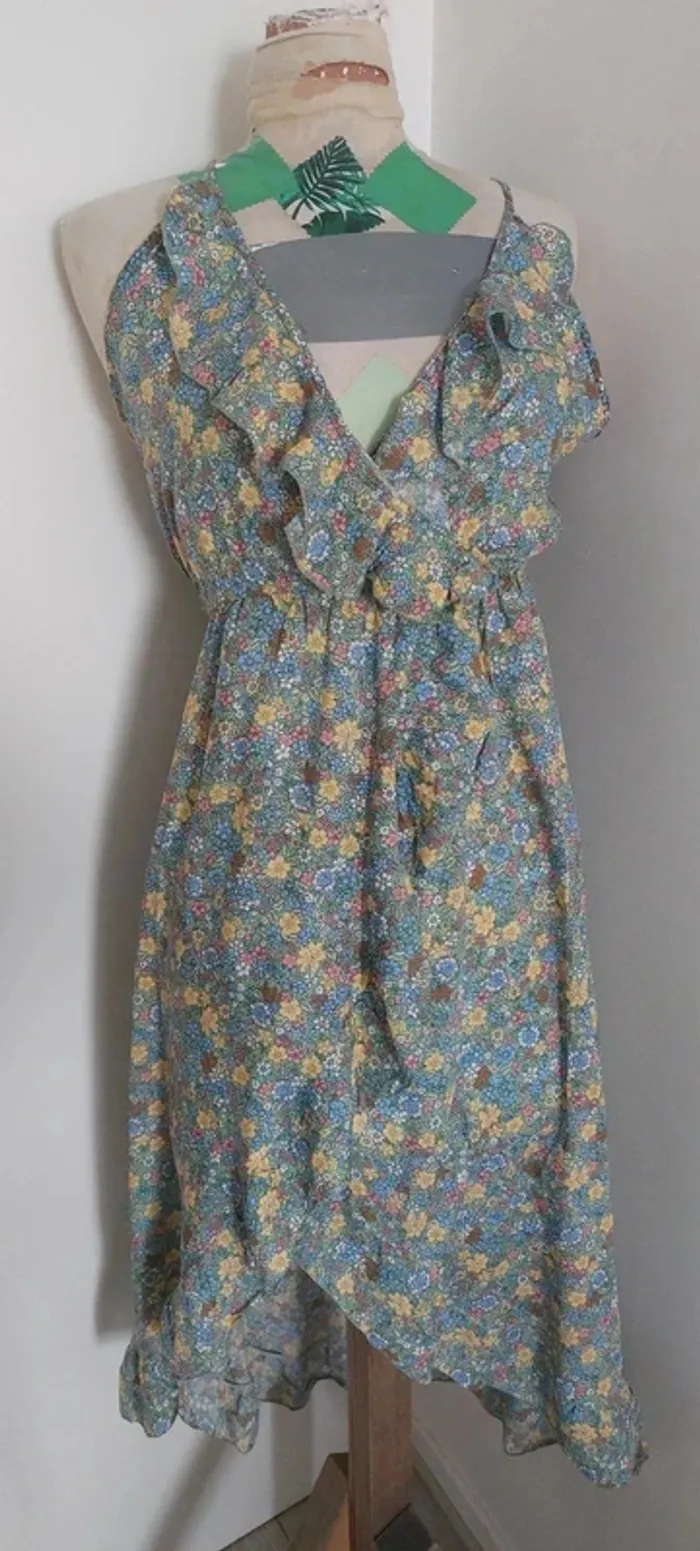 Robe fluide fleurie Defox, neuve, taille S/M - photo numéro 2