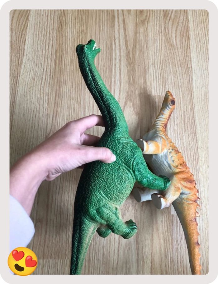 Deux gros dinosaures - photo numéro 6