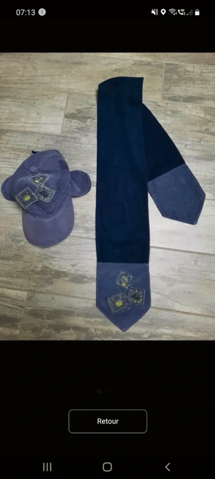 Écharpe et casquette