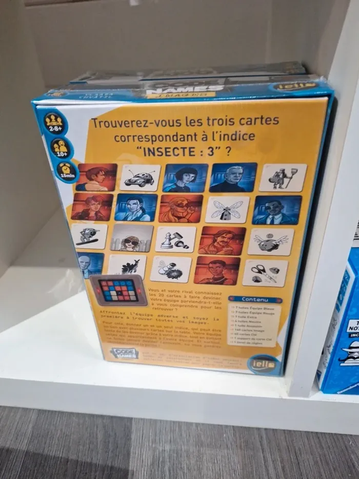 Jeu Codenames Images - Neuf sous blister - Prix non négociable - photo numéro 2