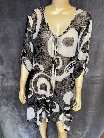 Longue veste transparente  légère noir et blanc C’Melodie taille XL