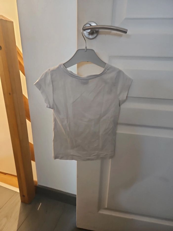 Lot de deux tee shirts disney - photo numéro 6