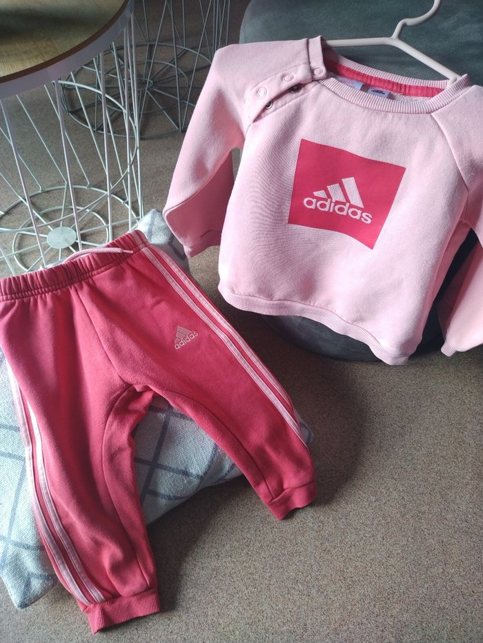 Très beau Survêtement Adidas