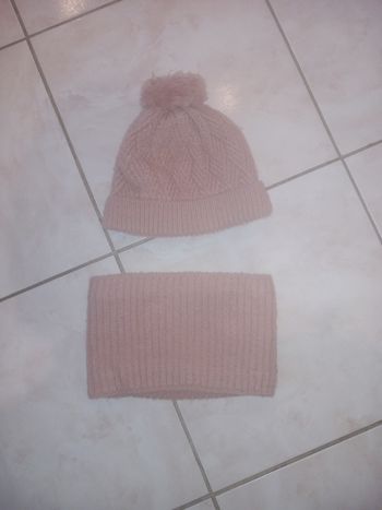 Bonnet et cache cou