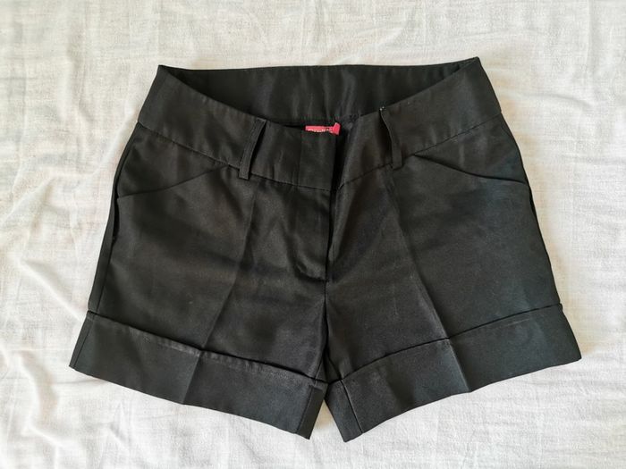 Short habillé noir