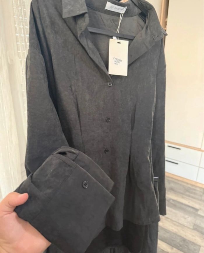 ensemble en velours noir - photo numéro 2