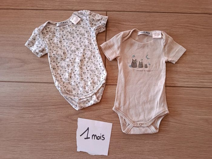 Bodies manches courtes 1 mois