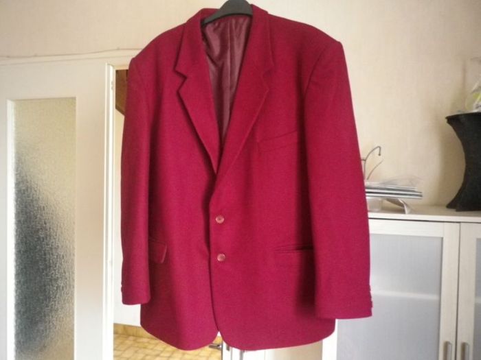 VESTE ROUGE