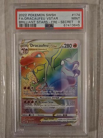 Carte Pokémon Dracaufeu Vstar 174/172 PSA 9