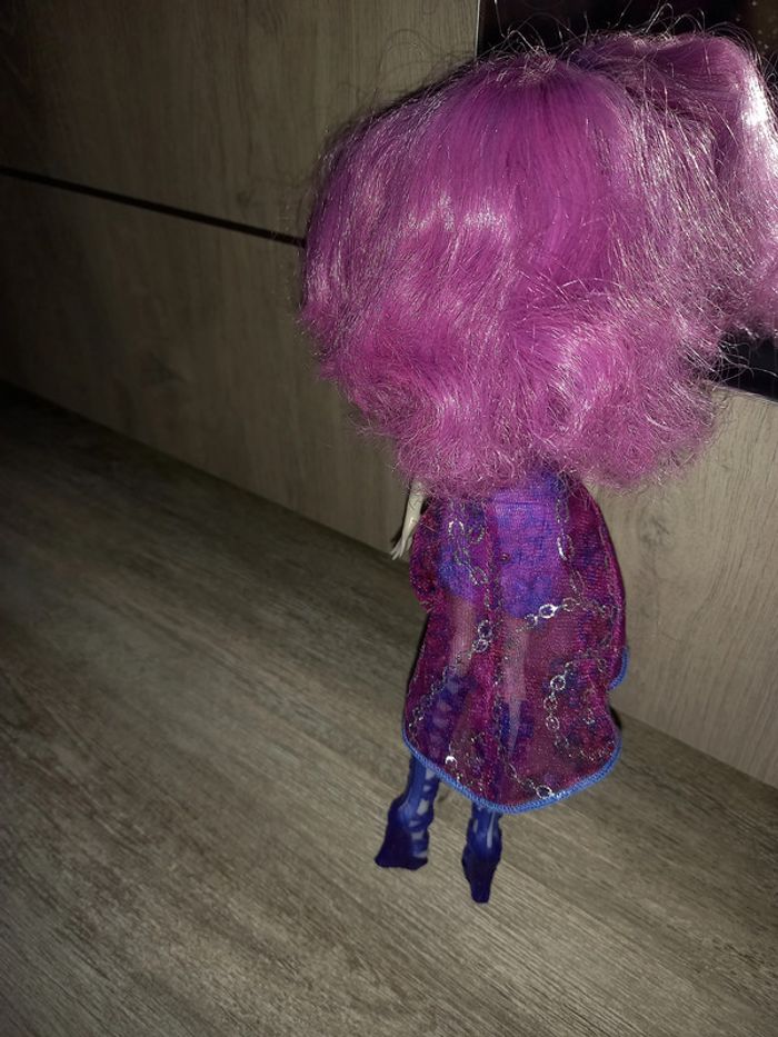 poupée monster high ari huntington lumineuse et chante - photo numéro 2