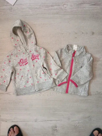 Lot de 2 veste zippée 12 mois