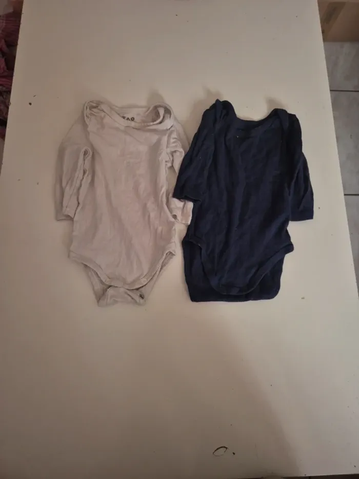 Lot de 8 body 3 mois - photo numéro 2