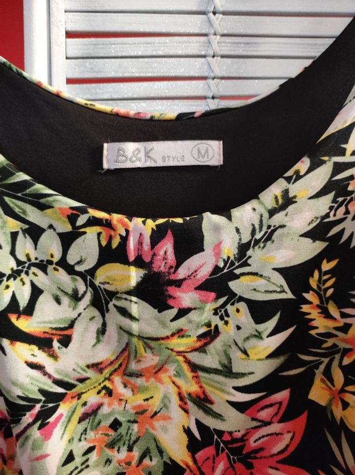 Robe fleurie asymétrique - photo numéro 4