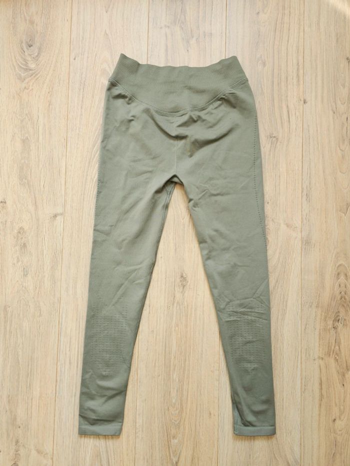 Legging Gymshark kaki M femme comme neuf - photo numéro 5