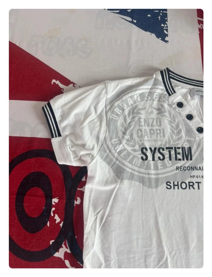 T-shirt col en V Enzo Di Capri taille S - photo numéro 4