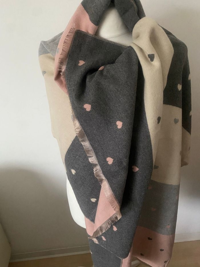 Superbe grande écharpe d'hiver neuve - photo numéro 4