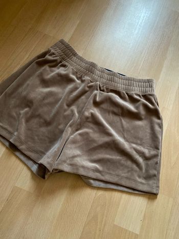Short, marque Hollister, taille M touché doux neuf