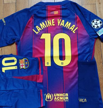 Kit football taille 12 ans Barcelone 2026 modèle LAMAL
