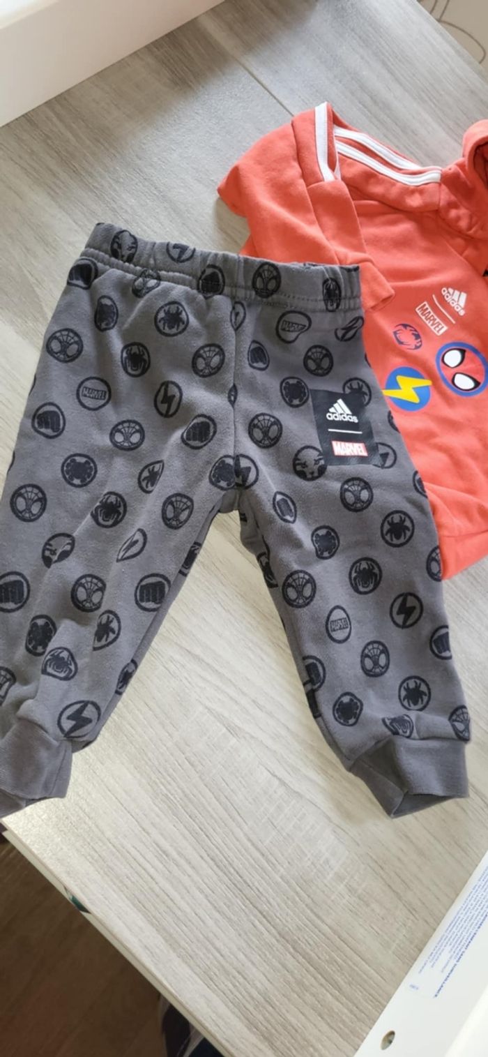 Ensemble adidas 6 mois - photo numéro 2