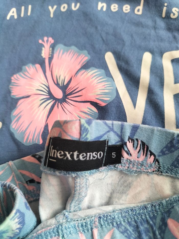 💙 Ensemble t-shirt et legging fleuri bleu | Taille 5 ans | Excellent état | In extenso 💙 - photo numéro 4