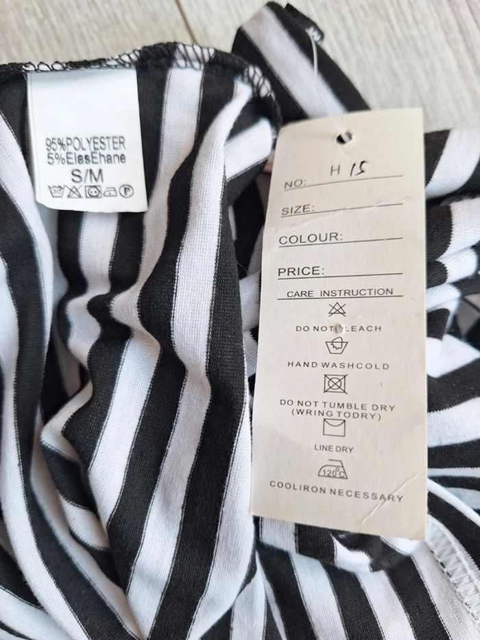 T-shirt neuf à manches longues taille s - photo numéro 3