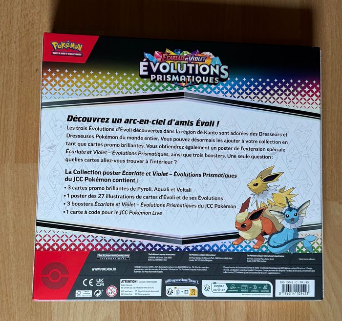 Pokémon Évolutions Prismatiques coffret - photo numéro 5