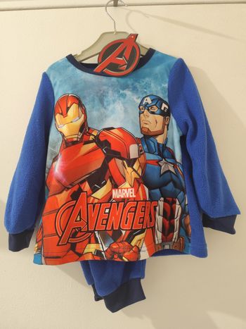 Pyjama hiver Avengers 5 ans neuf