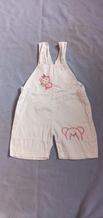 Salopette taille 24/30 mois