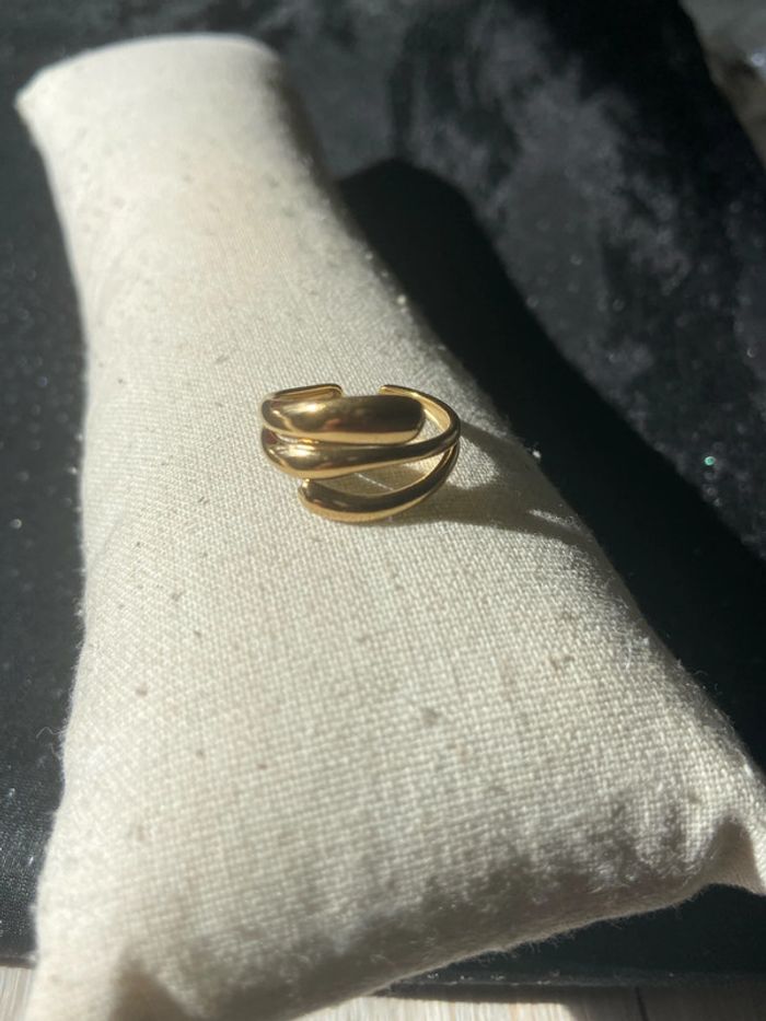 Bague fantaisie dorée ajustable