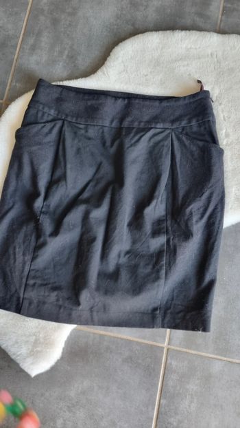 Jupe comptoir des Cotonniers laine noire 38 belle qualité,  2 poches