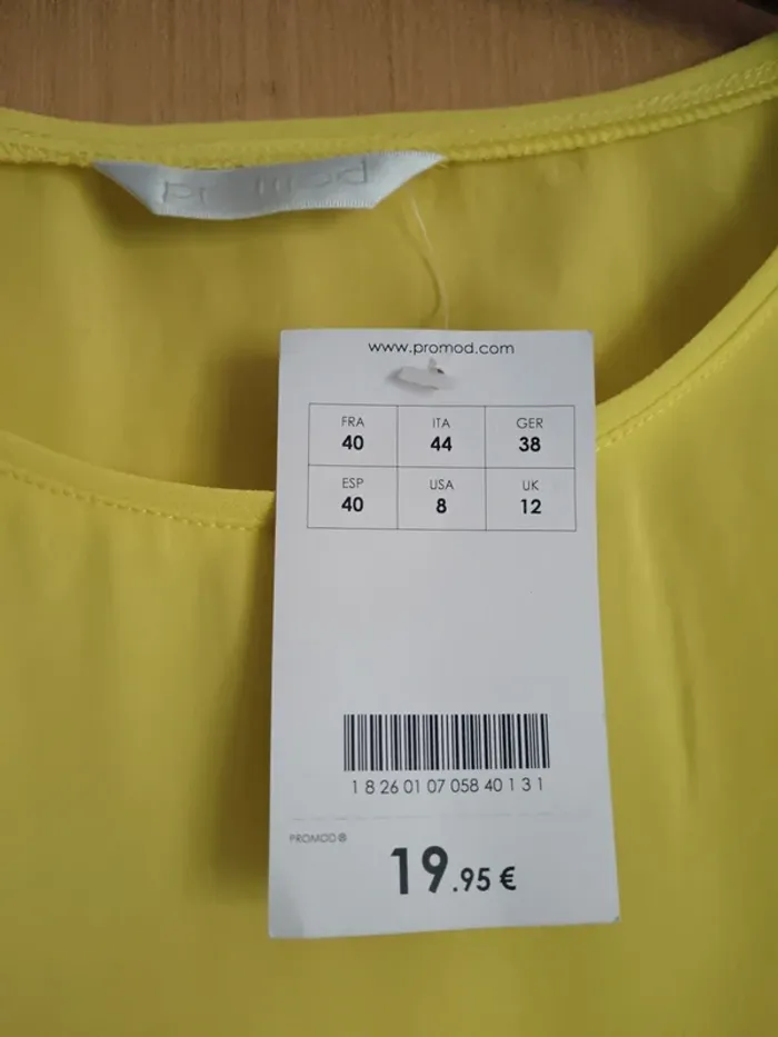 Top neuf avec étiquette Promod