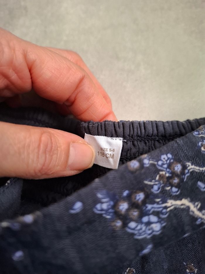 Jupe mango 5/6 ans - photo numéro 4