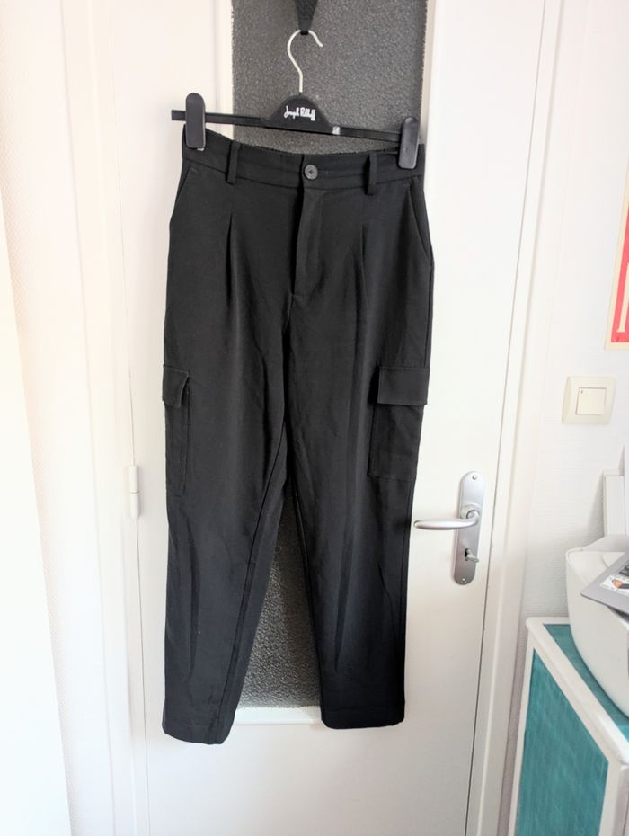 Pantalon cargo noir cache cache taille M 38