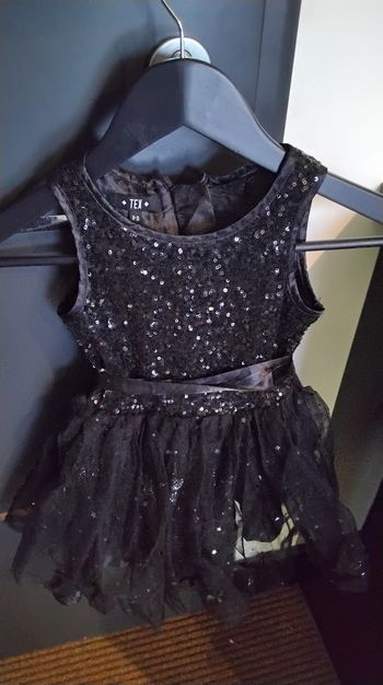 Robe noire 2/3 ans