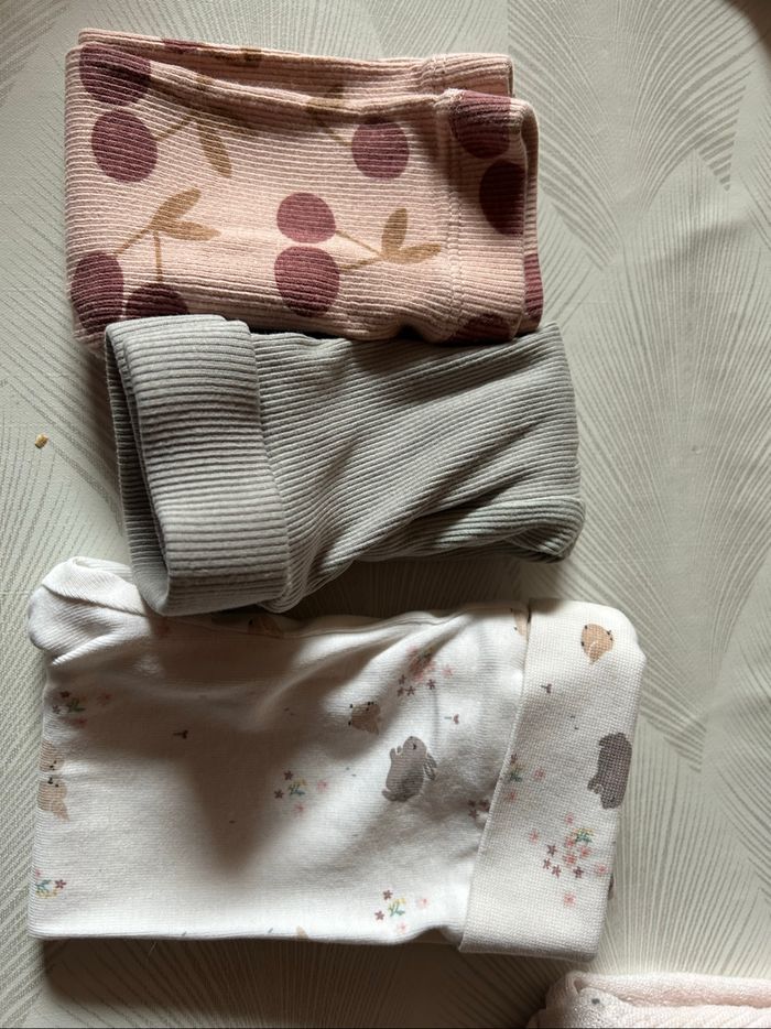 Lot de vêtements bébé fille - photo numéro 7
