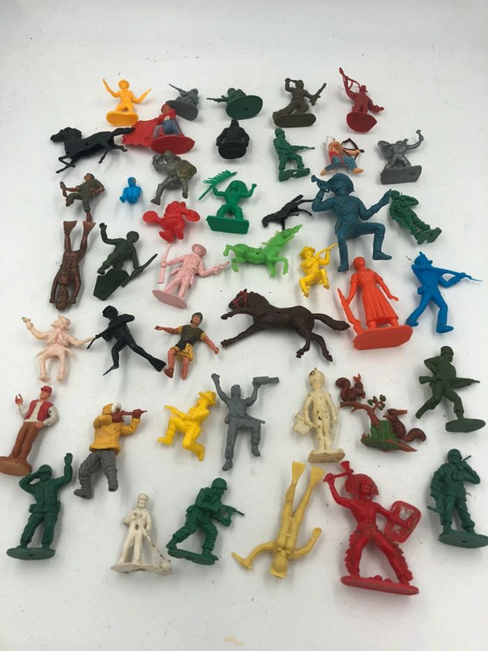 Lot de 46 figurines soldats divers - photo numéro 7
