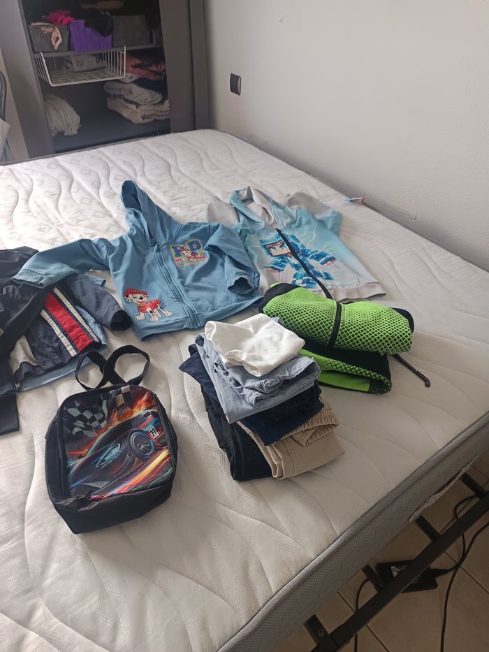 Gros lot garçon vêtement housse de couette serviette sac