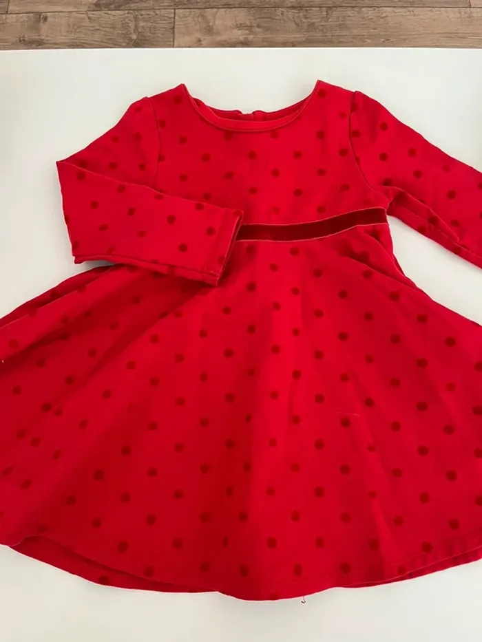 Robe patineuse 23 mois - photo numéro 2